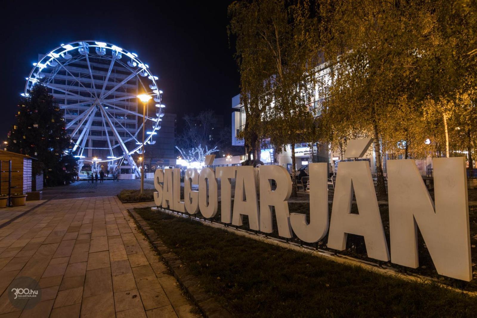 Ferienwohnung Goldapartman Salgótarján Exterior foto